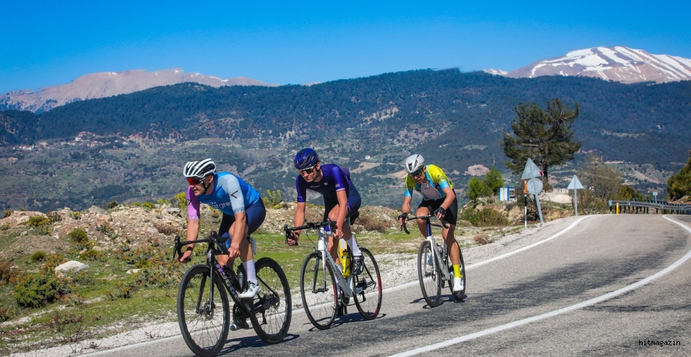 AKRA Gran Fondo 2026