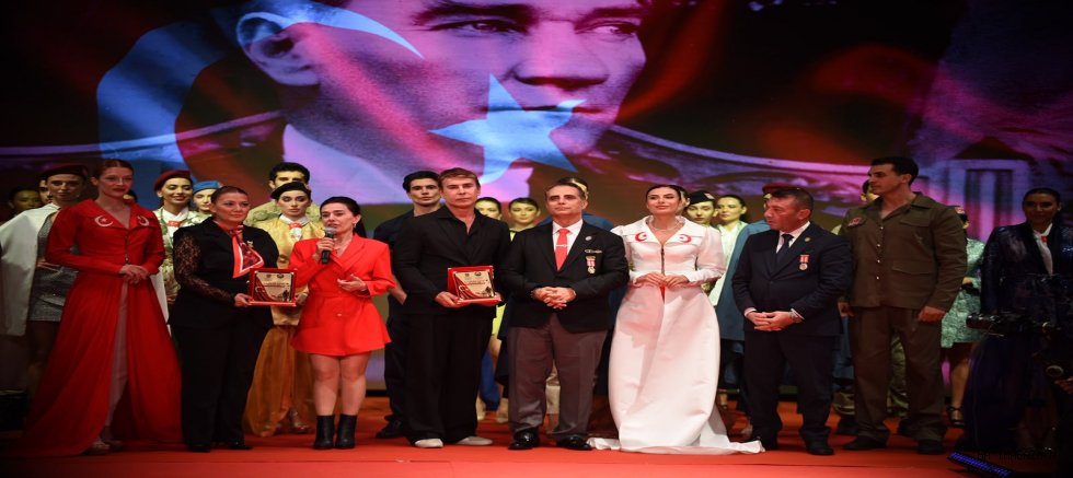 Feshane’de Gaziler Günü’ne Özel Anlamlı Defile