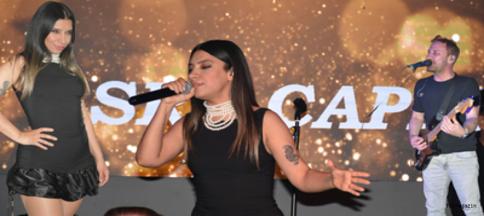 GÖZ KAMAŞTIRAN SES VE GÜZELLİK Fİ LARA'YI SALLADI! ESRA ÇAPAR ANTALYA'YI ELE GEÇİRDİ!