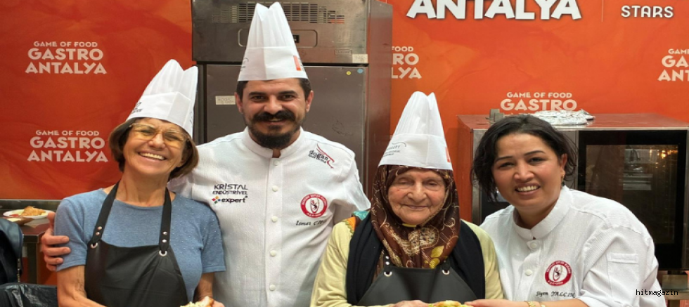 HUZUREVİ’NDEN GELEN MİSAFİRLER ŞEFLERLE MUTFAĞA GİRDİ