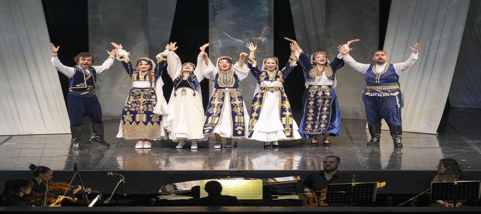 ‘NEFES’ PRÖMİYERİNDE SALON TEK BİR SOLUK OLDU!