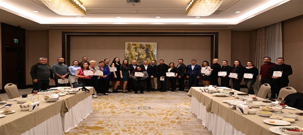 ANTALYA BASININDA DİL DEVRİMİ