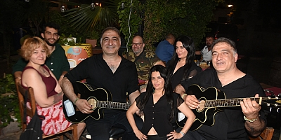 Ayyaş Meyhane'de Özgür Afacan Rüzgarı!