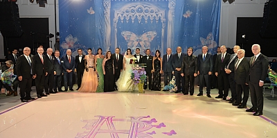 BÖYLE DÜĞÜN GÖRÜLMEDİ İş, Siyaset ve Sanat Dünyası Tek Bir Düğünde