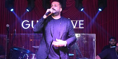 Gusto Live'da Sahne Kardeşliği! Erkam Aydar, Mert Cihan ve Gökhan Ay'a Övgüler Yağdırdı.