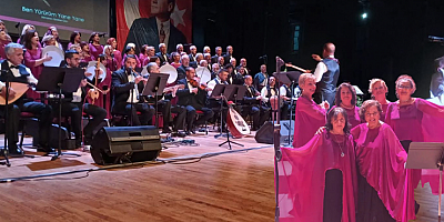 Kaleiçi Korosu Antalya’yı Mest Etti