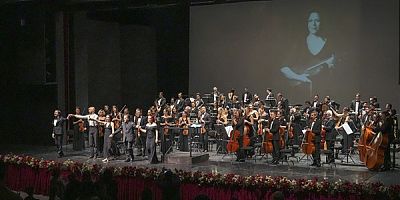 MÜZİK VE DUYGUNUN BULUŞTUĞU ÖZEL GECE  ZEYNEP IŞIK ANMA KONSERİ