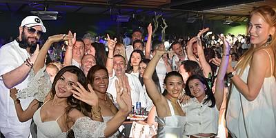 SPONGE BAR BEYAZA BÜRÜNDÜ
